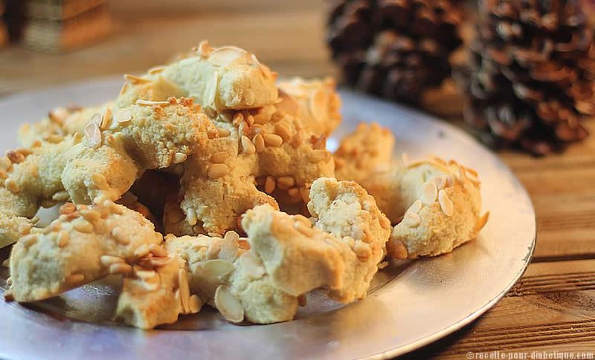 Croissants De Lune Sans Farine Aux Amandes Et Pignons